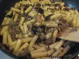 Ricetta Pasta con carciofi pinoli e olive nere