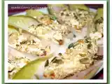 Ricetta Barchette di indivia con robiola e frutta secca