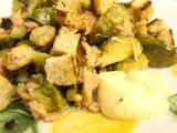 Ricetta Insalata di tonno, cavoletti e pane croccante