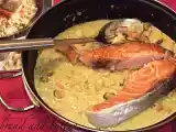 Ricetta Salmone dorato in padella con cozze al curry