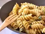 Ricetta Fusilli con alici piccanti e pangrattato