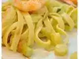 Ricetta Tagliatelle con asparagi e gamberi