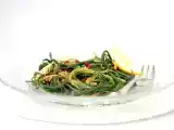 Ricetta Insalata di barba di frate al limone, pepe rosa e misticanza di fiori