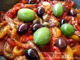 Ricetta Peperoni in padella con olive e capperi