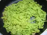 Ricetta Trofie al pesto di zucchine e gamberetti