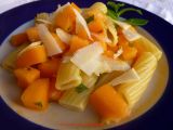 Ricetta Insalata di pasta con melone e pecorino