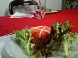 Ricetta Tortino di salmone affumicato, crostacei e avocado