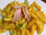 Ricetta Garganelli allo zafferano con pomodorini di pachino e filetti di triglia