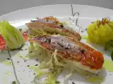 Ricetta Filetti di triglia al timo scottati in padella con purea di patate allo zafferano