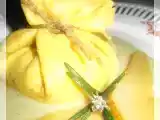 Ricetta Fagottini di crepe ai formaggi e indivia con salsa di pere alle erbe