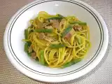 Ricetta Bucatini allo zafferano con fagiolini e prosciutto