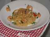 Ricetta Spaghetti seppie e gamberetti