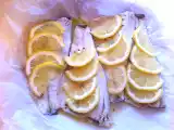 Ricetta Filetti di branzino al microonde con limone e coriandolo