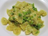 Ricetta Farfalle piselli e zafferano