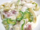 Ricetta Mezze penne pasticciate con zucchine e salsiccia