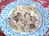 Ricetta Farfalle con radicchio e fonduta di taleggio