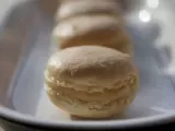 Ricetta Macaron classici con crema al caramello salato