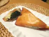 Ricetta Triangolini di pasta fillo con coste primosale e pomodori secchi