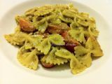 Ricetta Farfalle al pesto e liquirizia