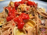 Ricetta Spaghetti di farro con vongole e fragole