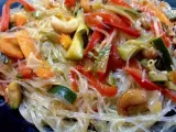 Ricetta Spaghetti di soia con verdure croccanti e anacardi