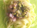 Ricetta Fettuccine alle zucchine, pancetta e pesto di pistacchi