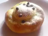 Ricetta Girelle alla crema pasticcera con gocce di cioccolato