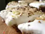 Ricetta Falsa cheesecake allo yogurt greco e frutta secca