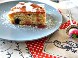 Ricetta Torta allo yogurt con pere e amarene