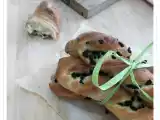 Ricetta Frustine di semola con olive nere