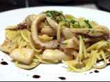 Ricetta Linguine con totani e zucchine