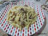 Ricetta Strozzapreti funghi e salsicce