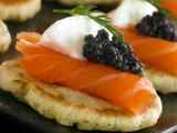 Ricetta Tartine russe salmone e caviale