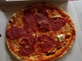 Ricetta Pizza con brie e bresaola