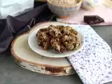 Ricetta Cookies vegani con 3 ingredienti: fiocchi d'avena, banana e cioccolato