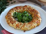 Corona di sfoglia con salmone