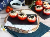 Ricetta Pomodori ripieni con tonno, formaggio fresco e olive nere