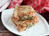 Ricetta Panino piastrato al salmone