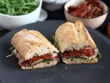 Ricetta Panino con speck, rucola, pomodori secchi e aceto balsamico