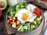 Ricetta Buddha bowl vegetariano; l'insalata equilibrata perfetta per l'estate!