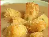 Ricetta Crema di pane tostato con chips di sedano rapa e funghi porcini