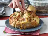 Ricetta Pane ripieno con formaggio e pancetta