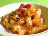 Ricetta Pasta con crema di peperoni e pancetta