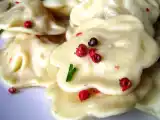 Ricetta Ravioli di salmone con burro al pepe rosa