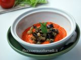 Ricetta Cubetti di melanzana in salsa di peperoni