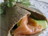 Ricetta Pancakes di grano saraceno alla menta con salmone e avocado