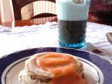 Ricetta Pancakes con salsa alla pesca e lavanda + caffè-latte : colazione light!