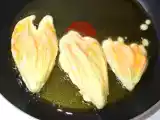 Ricetta Fiori di zucca impanati e fritti