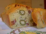 Ricetta Cake pancetta olive e pistacchi