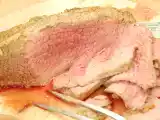 Ricetta Roast beef ai tre pepi con salsa al vino